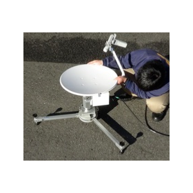 Automatic satellite capture device / automatic leveling gimbal / drone storage facility
