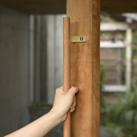 Wooden single-sided door handle
