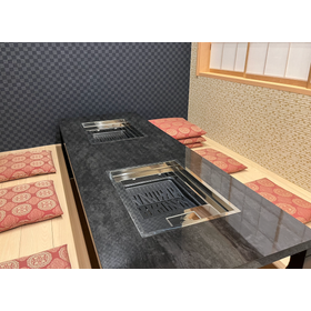 ノンダクト無煙ロースター 設置事例：牛匠様（足立区）