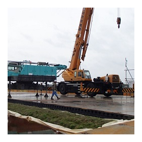 Installation and removal of the 【Pura Road】 is easy! High-strength temporary road materials.