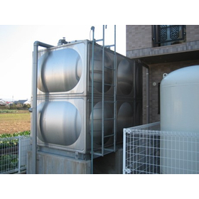 Water tank cleaning