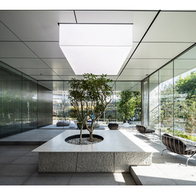 <Three-Dimensional Example> Lighting effects that make an impact on visitors.
