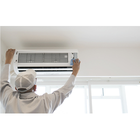 Resolve the issues of poor air conditioning efficiency and unpleasant odors! Air conditioner cleaning.