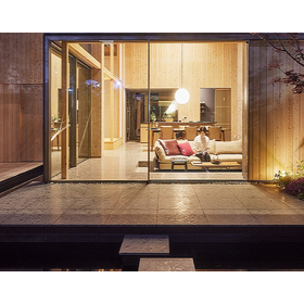 Large opening aluminum sash, maximum screen size of one panel 3,500 × 2,500.