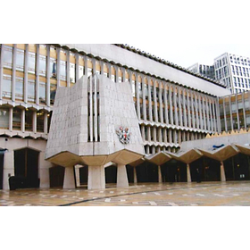 NMRパイプテクターが導入された「ロンドン市庁舎」