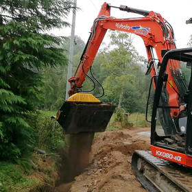 湿った土を選別するMB-HDS214