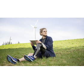  C-Brace：コンピューター制御長下肢装具（KAFO: Knee-Ankle-Foot Orth