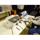 当社は強震計（地震計）の定期点検を実施しています。定期点検・データ回収から地震波形の処理まで、お気軽にご相談ください。