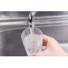 水道水や飲用井戸水など、飲料水は何より安全でなければいけません。安全性確保のため法律によって水質基準が設けられています。