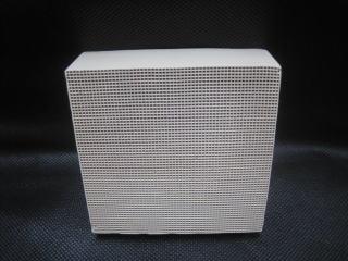 厨房排気脱臭用セラミックフィルター『タフカム脱臭装置』