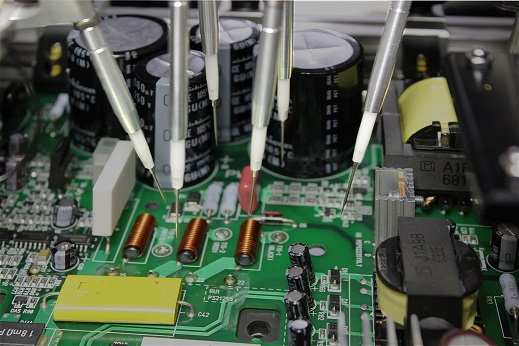 インサーキットテスト最速！フライングプローブテスタの特徴とは？