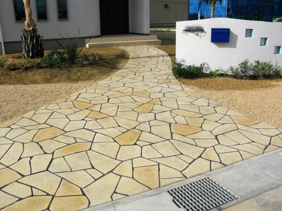 石スタンプ、土間スタンプ、擬似石、タイル調、 床タイルスタンプ 施工技術のご紹介】スタンプコンクリート メイク・プラスター | イプロス