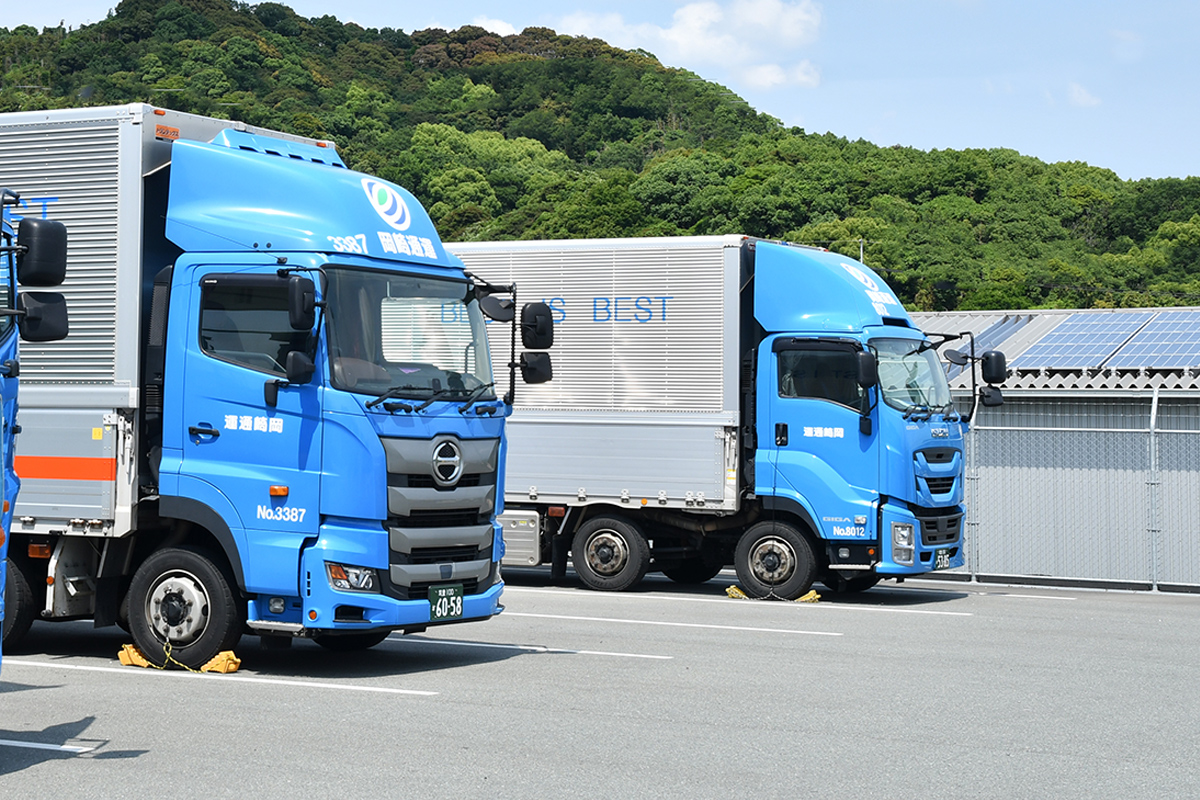 自動車部品　輸送サービス