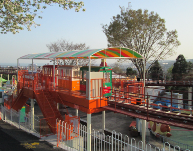 遊園施設機械『ミニ電車(高架型)』
