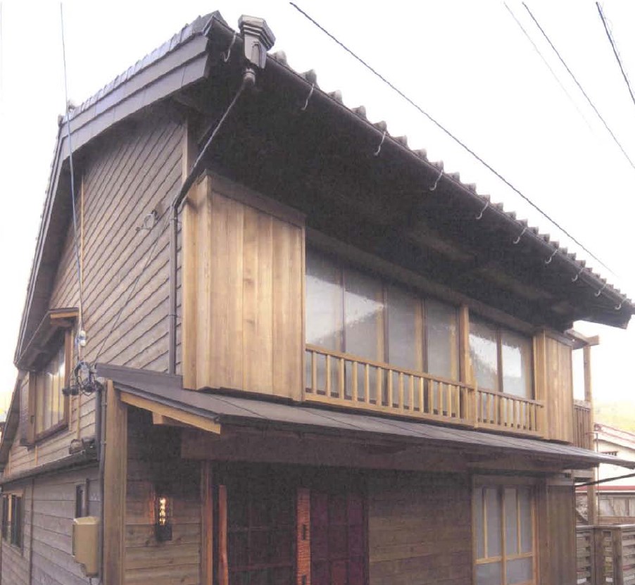 天然保護塗料仕上げの外壁用木材『木もちe-外壁』