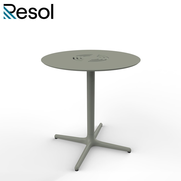 1～4人向けのラウンドタイプのガーデンテーブル　70cm