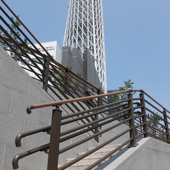 アルミ製エクステリア　※設計・製作事例集を進呈