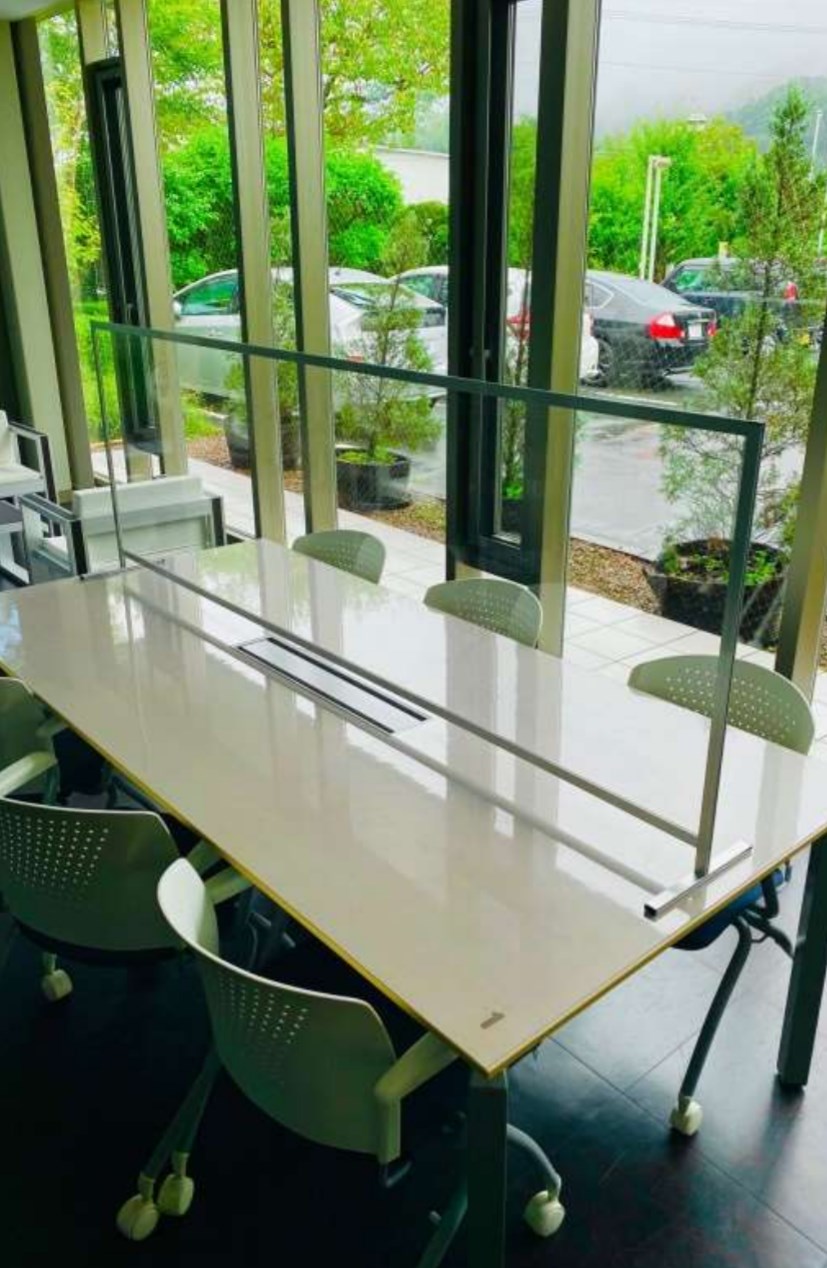 飛沫防止パーテーション