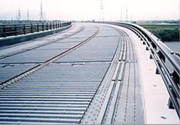 技術紹介『潜熱蓄熱材による橋面凍結抑制』