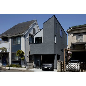 【採用事例】耐震性とデザインの両立を実現した狭小住宅