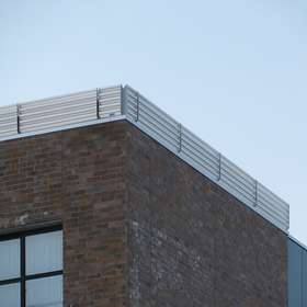 【雪庇発生防止装置】セフティーウイング