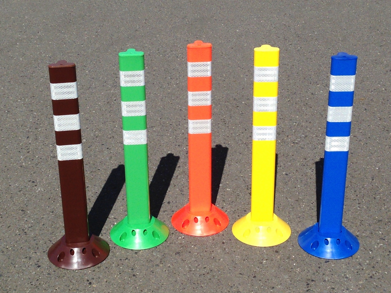 視線誘導標『ポストフレックス』