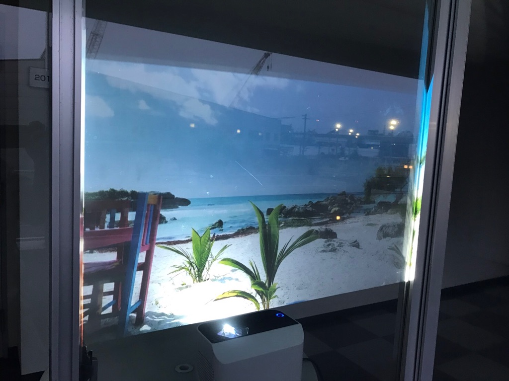 透明スクリーンフィルム【パルミルスクリーン】※実映ムービー公開中