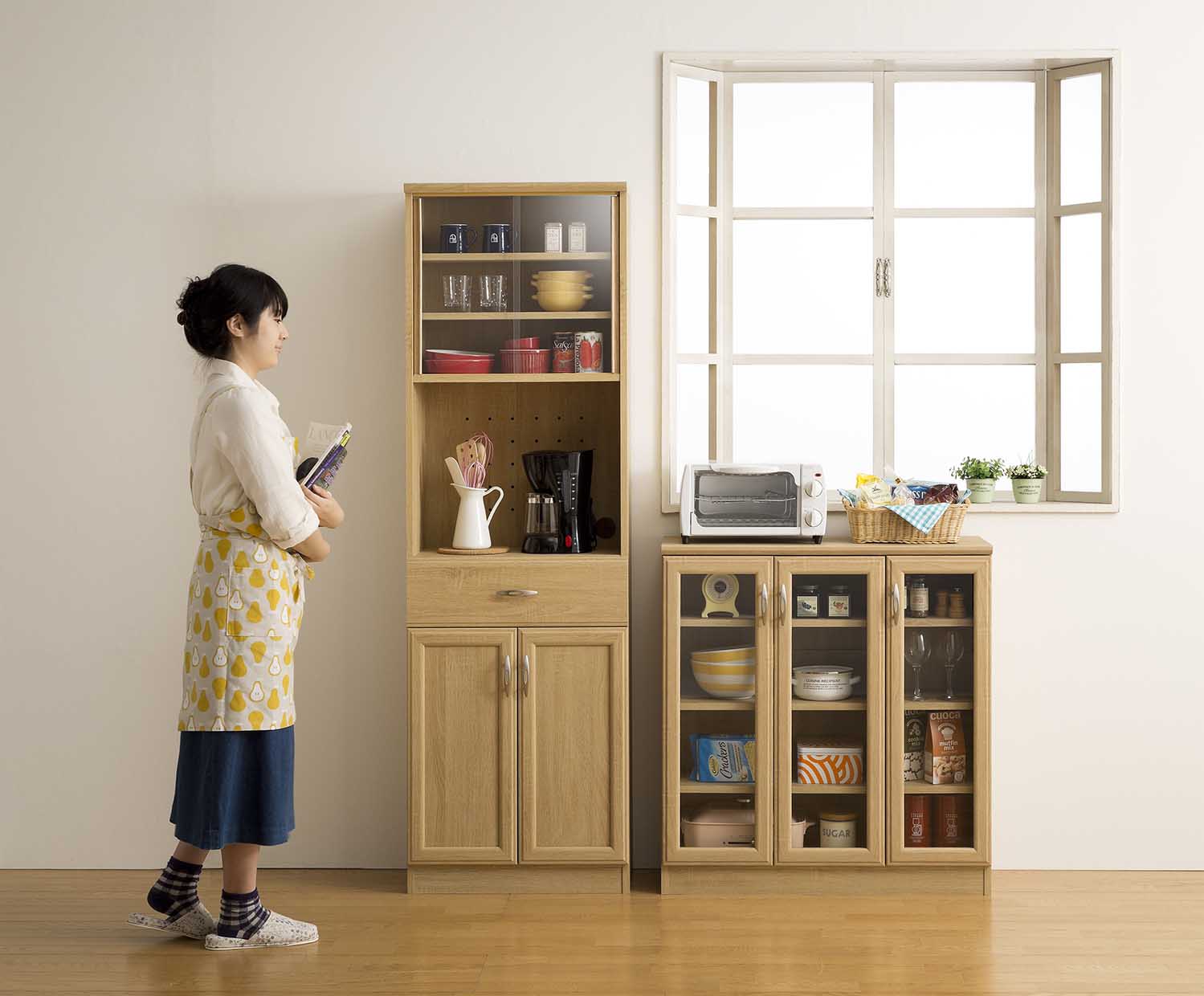 食器収納（組み立て式食器棚）