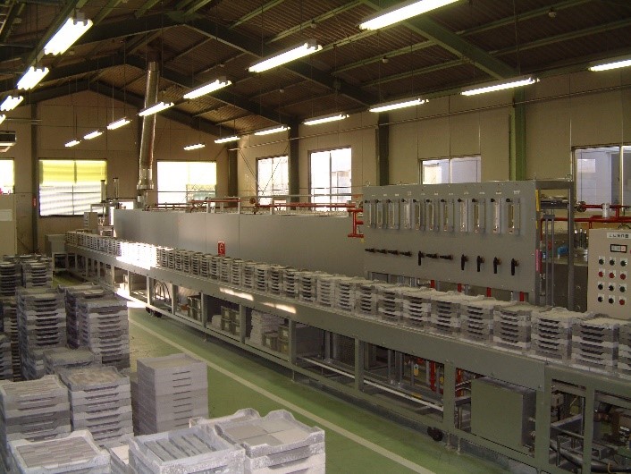 焼成炉・焼結炉　金属やセラミックなどの熱処理が可能