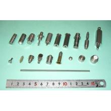 高剛性・高精度・小径・長尺・複雑形状のNC複合旋盤加工