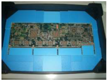 輸送・包装・物流のコストダウン事例：基板工程内通いトレー