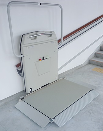 未使用　直線階段用　階段昇降機　広島県　大阪府　神奈川県　限定 未使用 直線階段用 階段昇降機 広島県 大阪府 神奈川県 限定 いす式