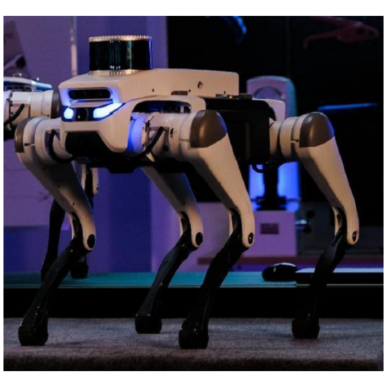 四足歩行ロボット.png