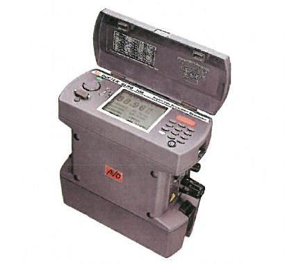 自動測定器『デジタル・マイクロオームメーター』