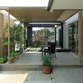 【木目調タイル】アルピ（屋内外床・屋内外壁）