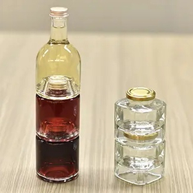 積み重ねられるガラス瓶『スタッキングボトル』 製品画像