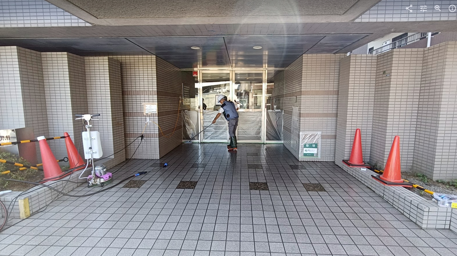 マンションオーナー様向け　ASL工法（タイル・石の滑り止め工事）