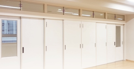 スチール間仕切　SA-多連引　ホーローホワイトボード仕様