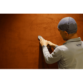 左官材の高騰を抑える高性能意匠左官材【アンティークモルタル】