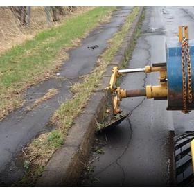 道路環境美化に貢献!歩車道境界部草刈り機『SHAVE:シェイブ』