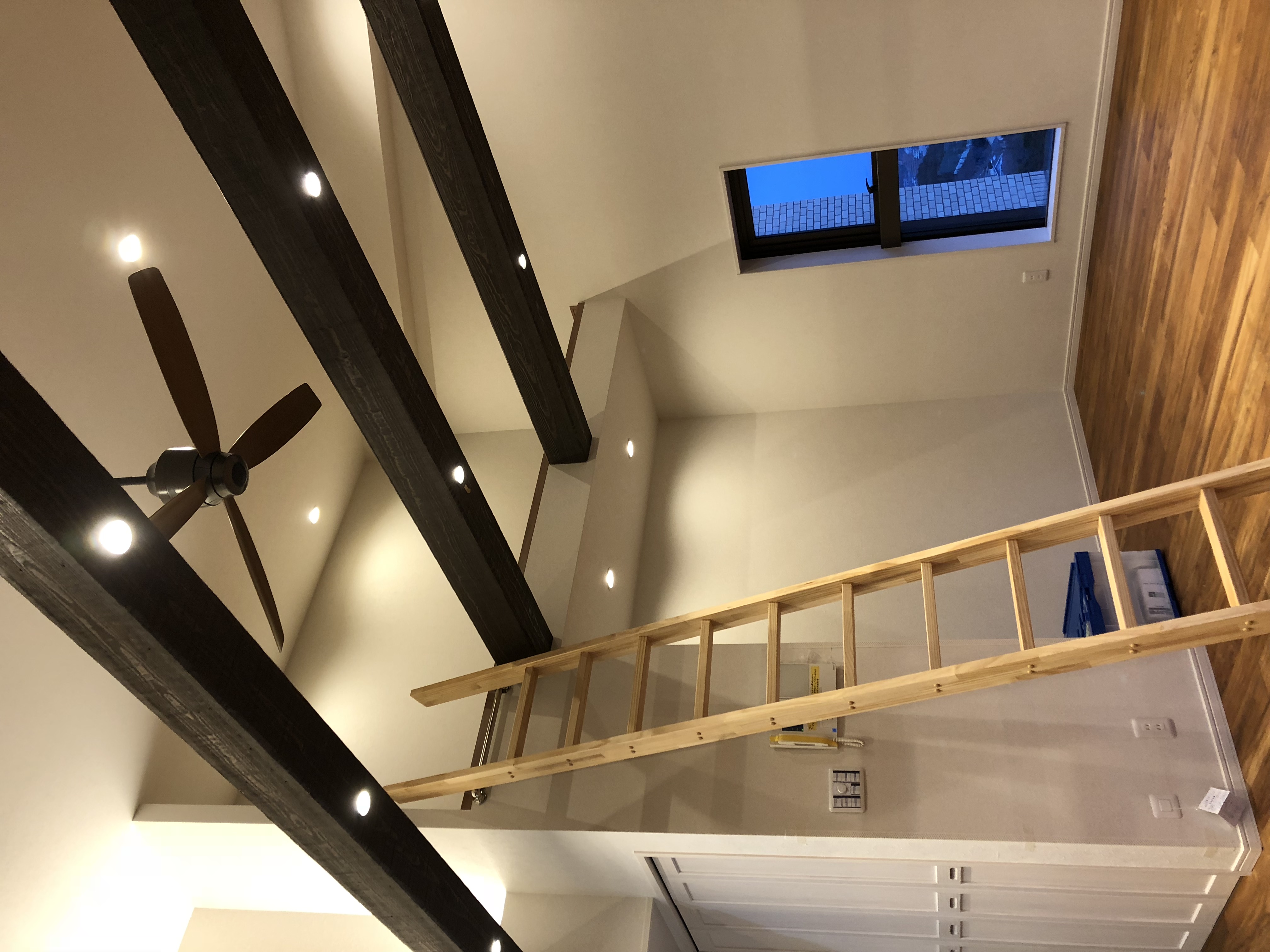木材　式台　化粧梁　 化粧梁『Old Cedar Beams』 天光木材産業 | イプロス