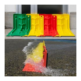 水害に素早く対策、軽くて丈夫コンパクト止水板「みずからまもる君」