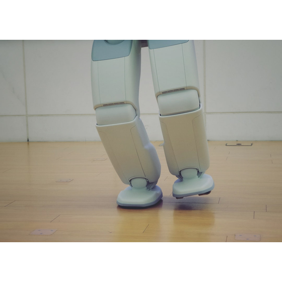 ロボット転倒防止.jpg