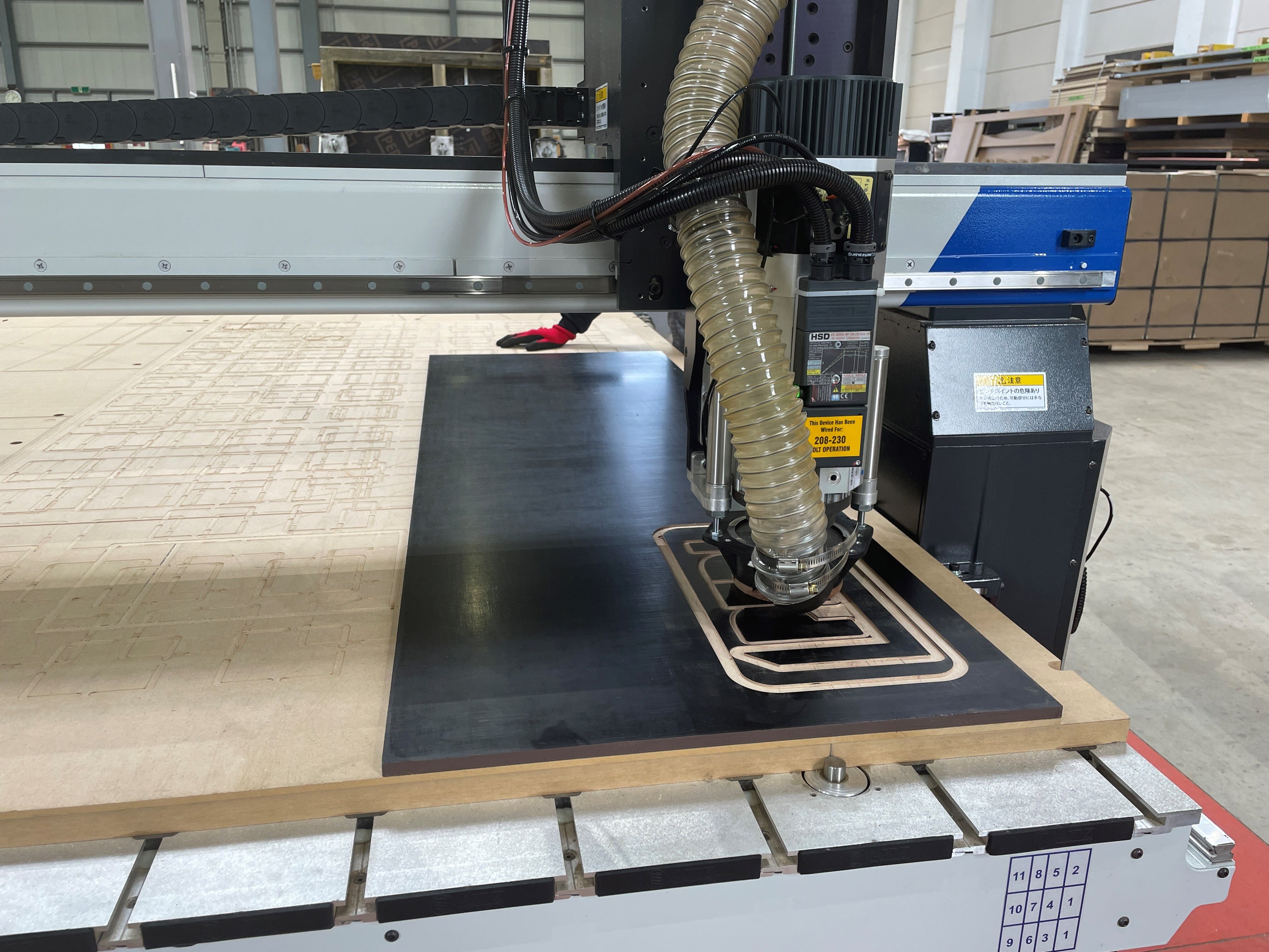 【型枠工事ご担当者様向け】カスタム型枠製造（CNCマシン）