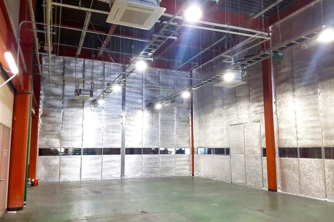 【工場向け】遮熱パーテーションで温度管理