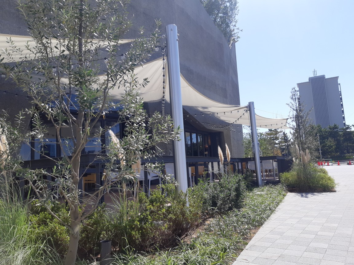 【遊園地向け】埋設式アルミポール