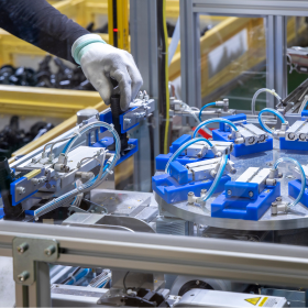 【自動組立機械】圧入機や組立設備など 製品画像