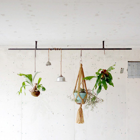 ハンガーパイプレール （鉄）