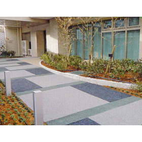 雨水対策と景観性を両立する透水性樹脂舗装『ストーンコート』