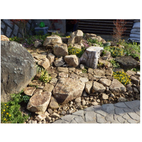 Delivery example: Split granite (ye...